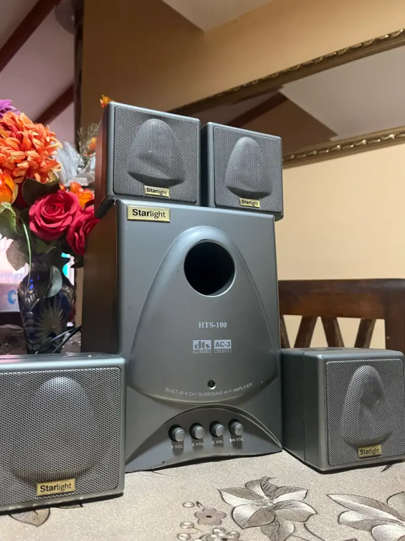 Sistema de sonido Starlight HTS-100 5.1 - 1