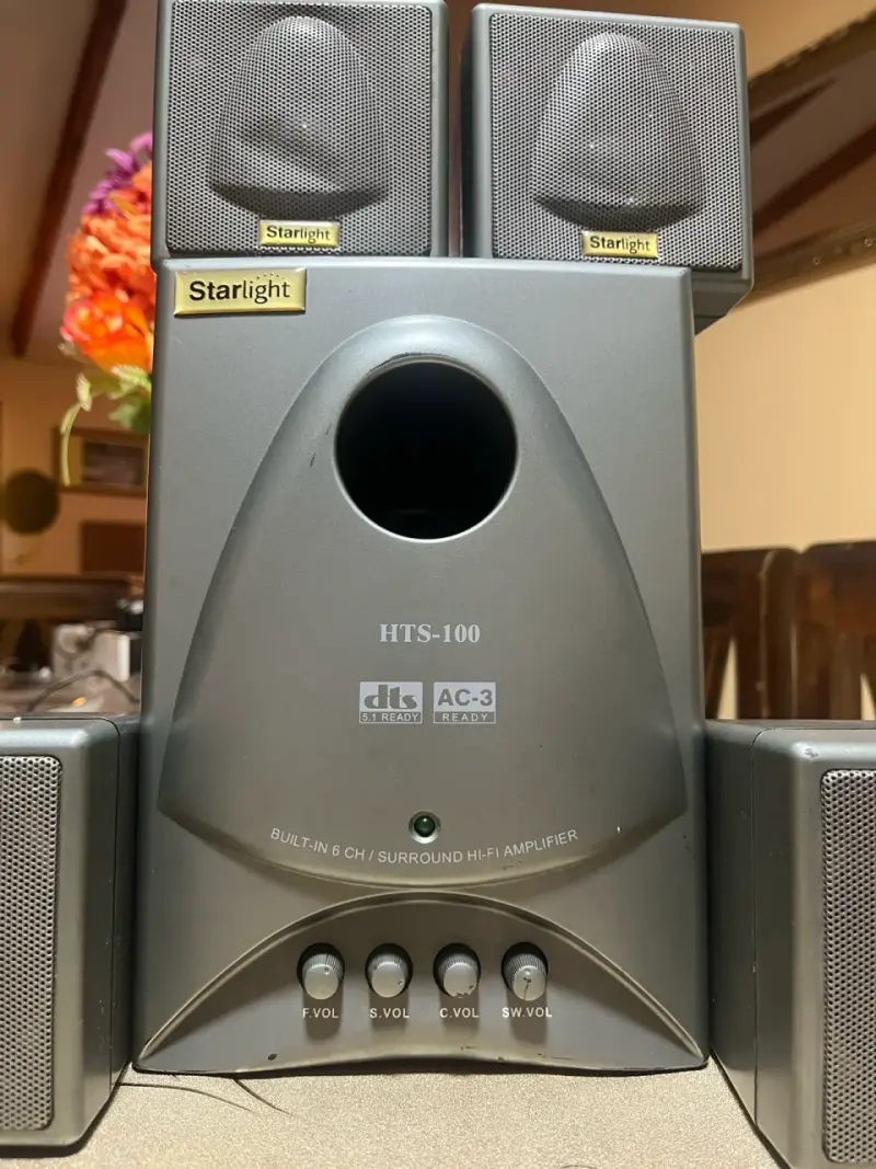 Sistema de sonido Starlight HTS-100 5.1 - 2