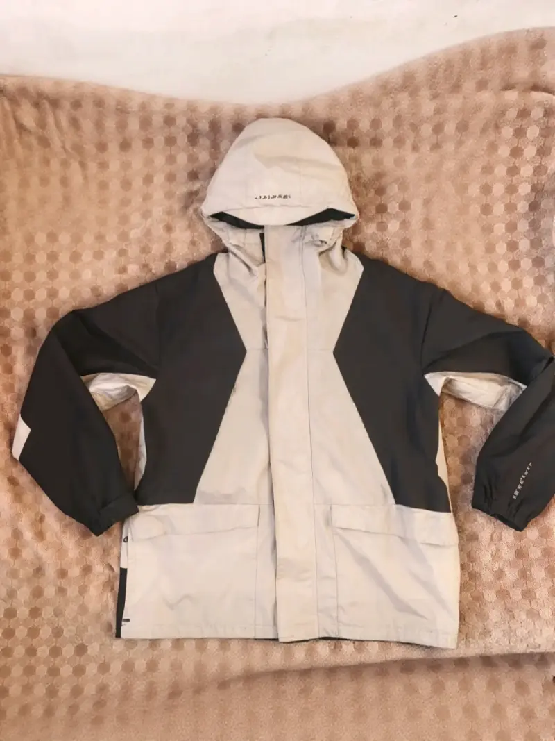 H&M | Chaqueta Windproof & Water Repellent - 2