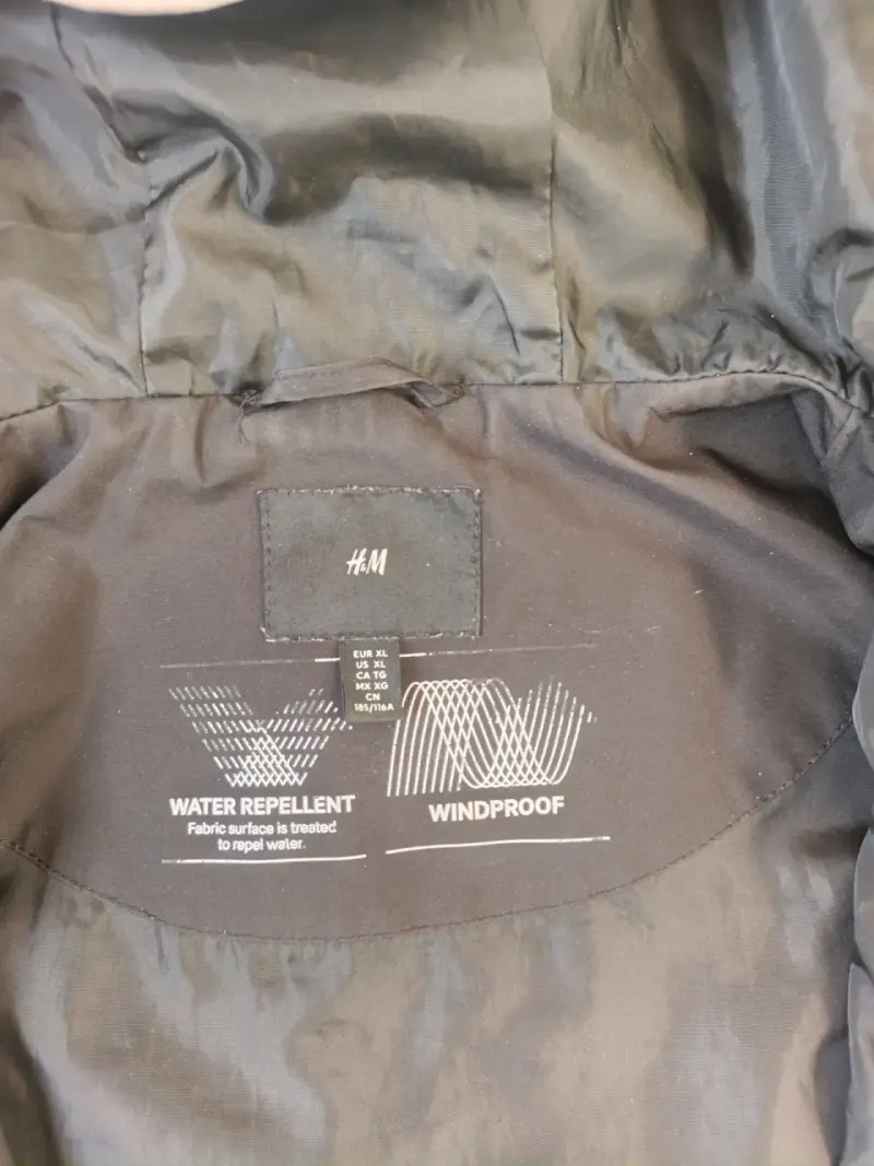 H&M | Chaqueta Windproof & Water Repellent - 3