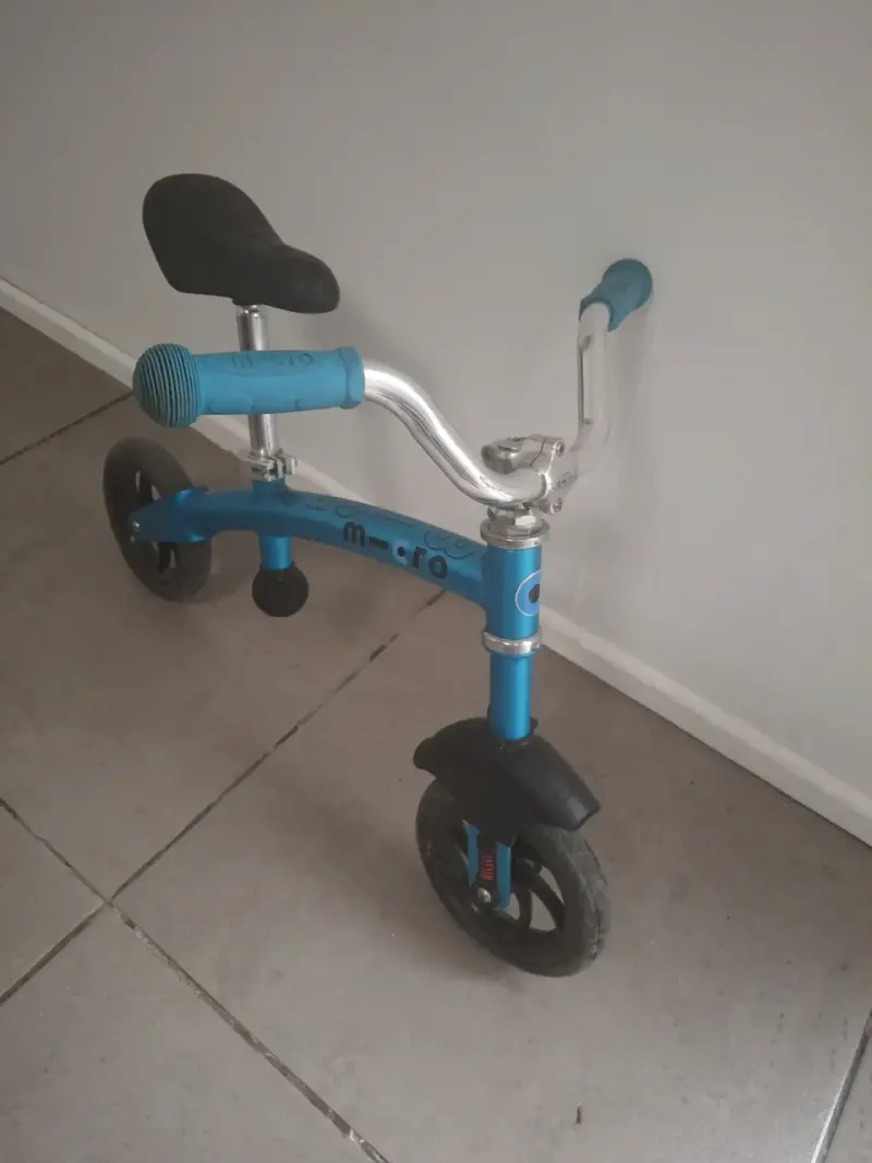 Bicicleta sin pedales Micro azul para niños - 2