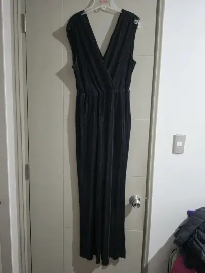 Enterito negro plisado elegante - miniatura 1