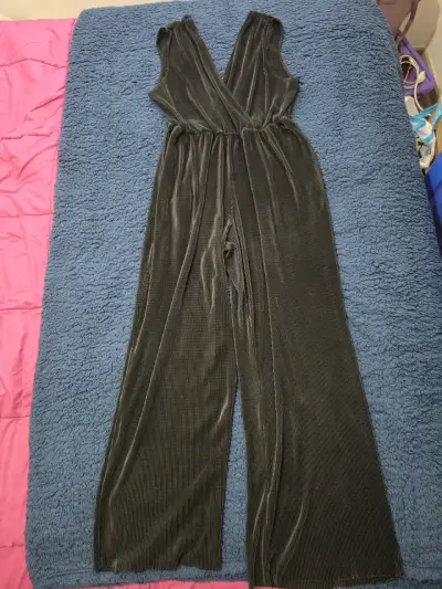 Enterito negro plisado elegante - miniatura 3