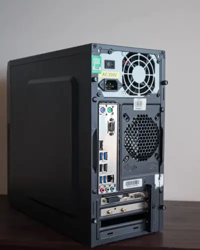 DeskTop Gear (Ryzen 5) (Impecable + Mantenimiento) - miniatura 2