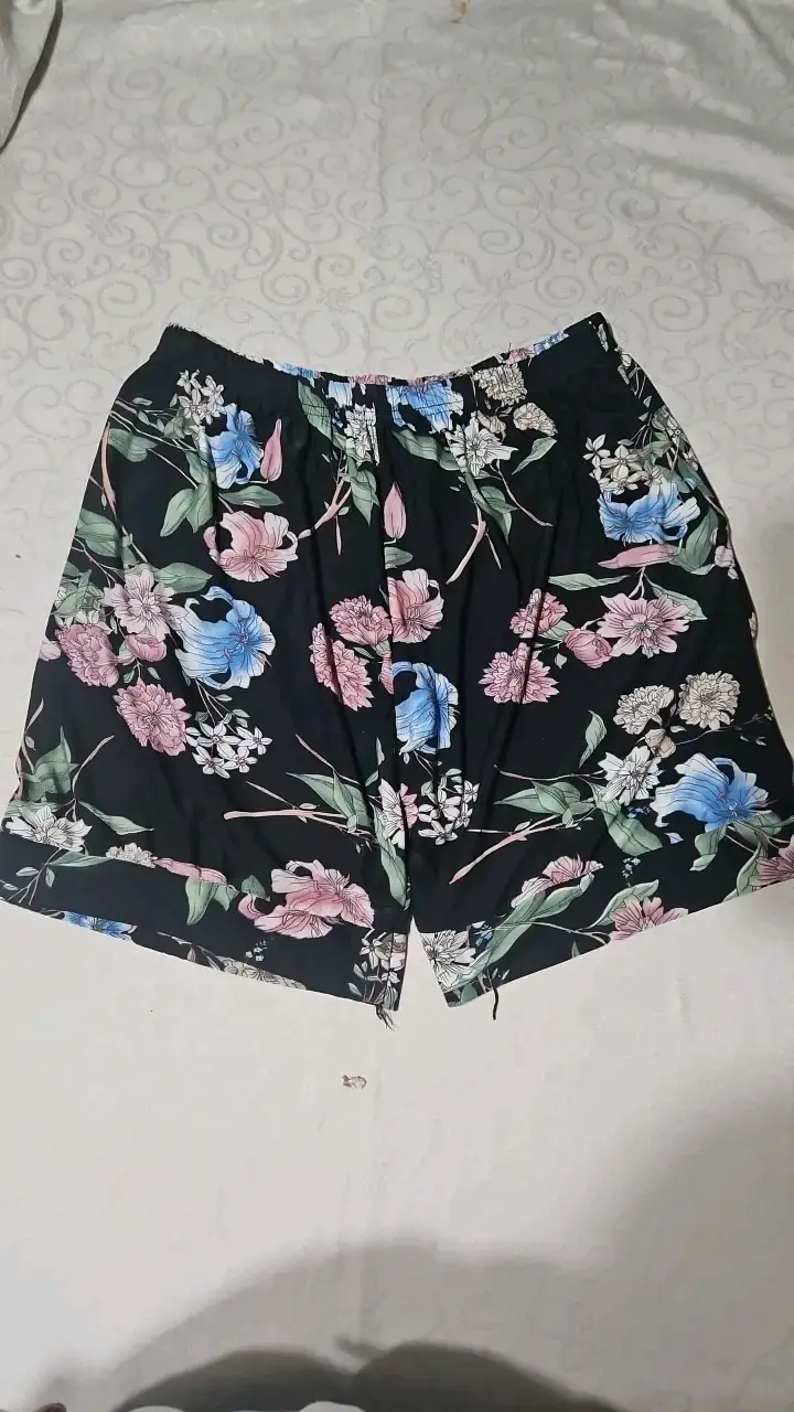 Shorts florales negros para hombre - 2