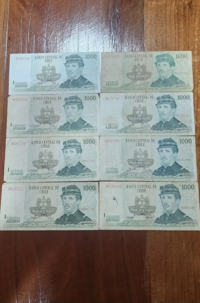 Lote de billetes antiguos de 1000 pesos chilenos - 1