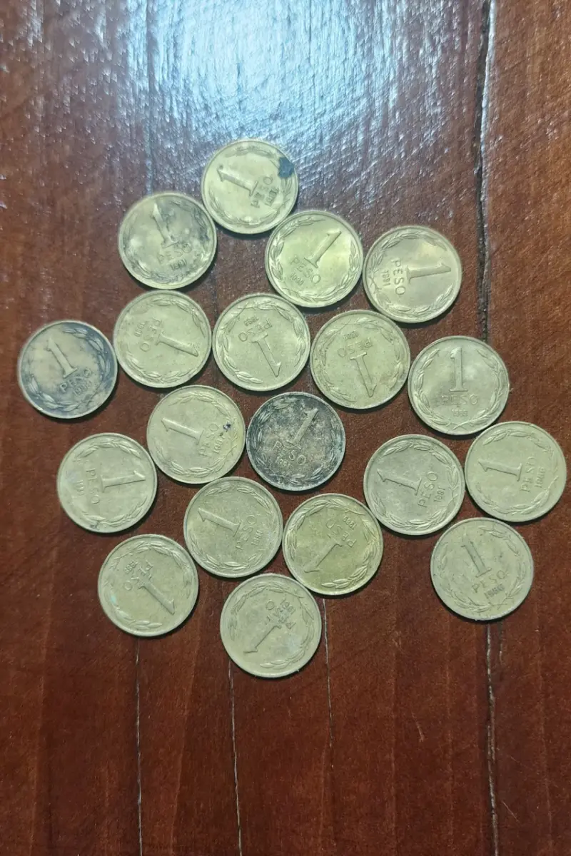 Lote de billetes antiguos de 1000 pesos chilenos - 6