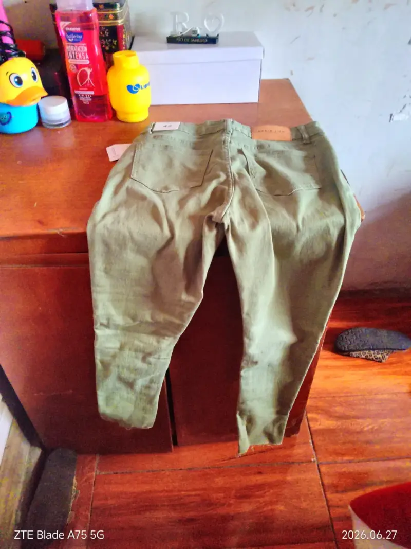 Pantalones cargo verde oliva talla 42 - 2