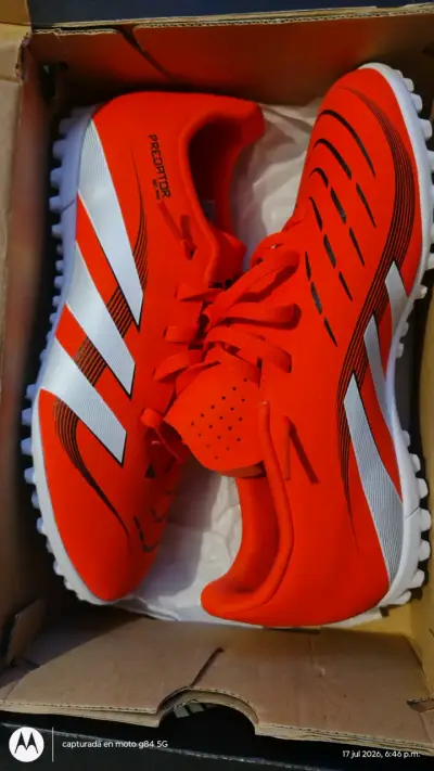 Zapatillas Adidas Predator talla 37,5 - miniatura 2