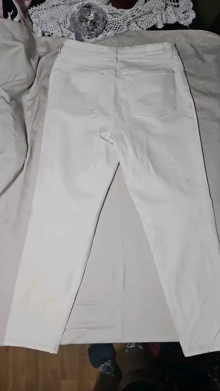 Jeans blancos para mujer en buen estado - 2