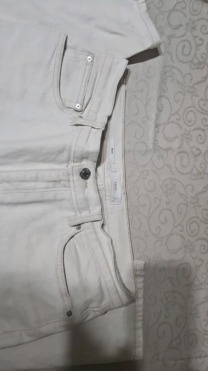 Jeans blancos para mujer en buen estado - 3