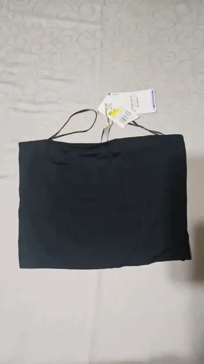 Top negro de tirantes con etiqueta - miniatura 1