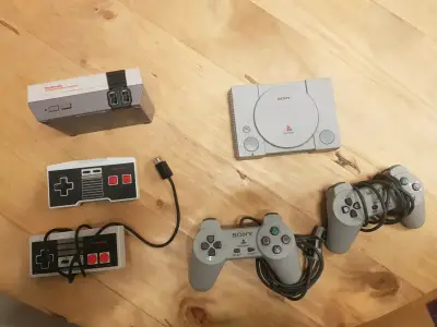 Consola Nintendo NES mini + Playstation Classic - miniatura 3