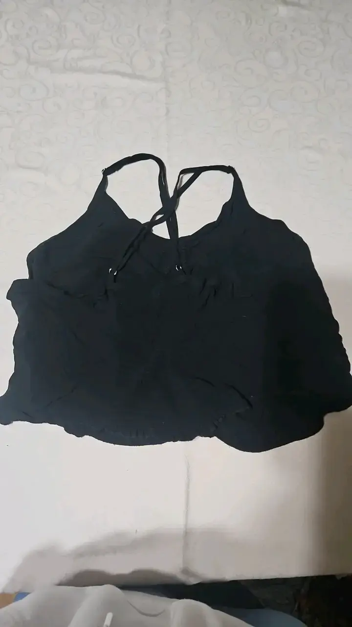 Blusa negra de tirantes ajustables - 2