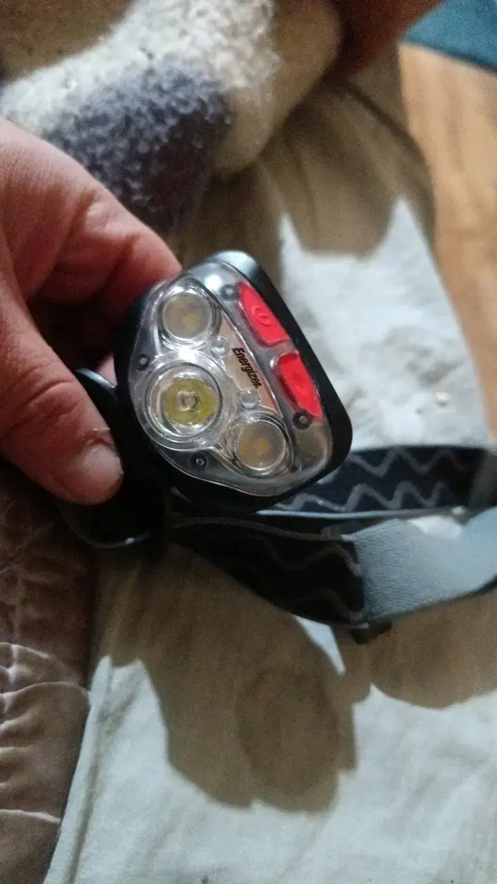 Linterna frontal Energizer ajustable