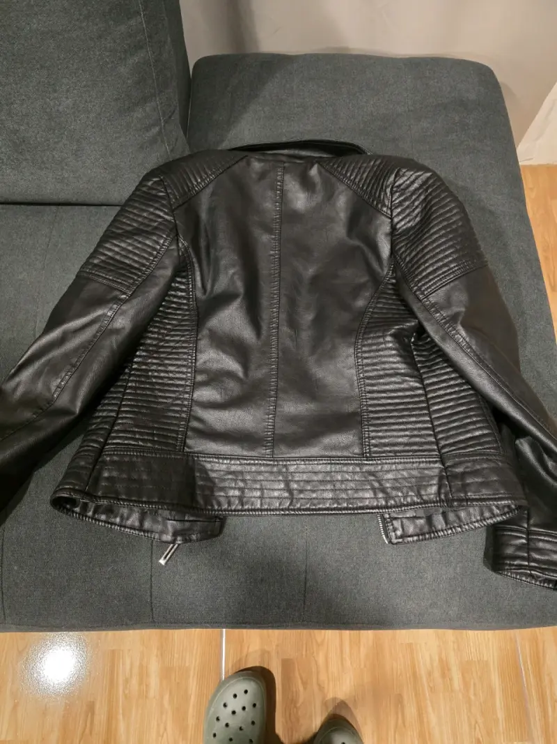 Chaqueta de cuero negra - 2