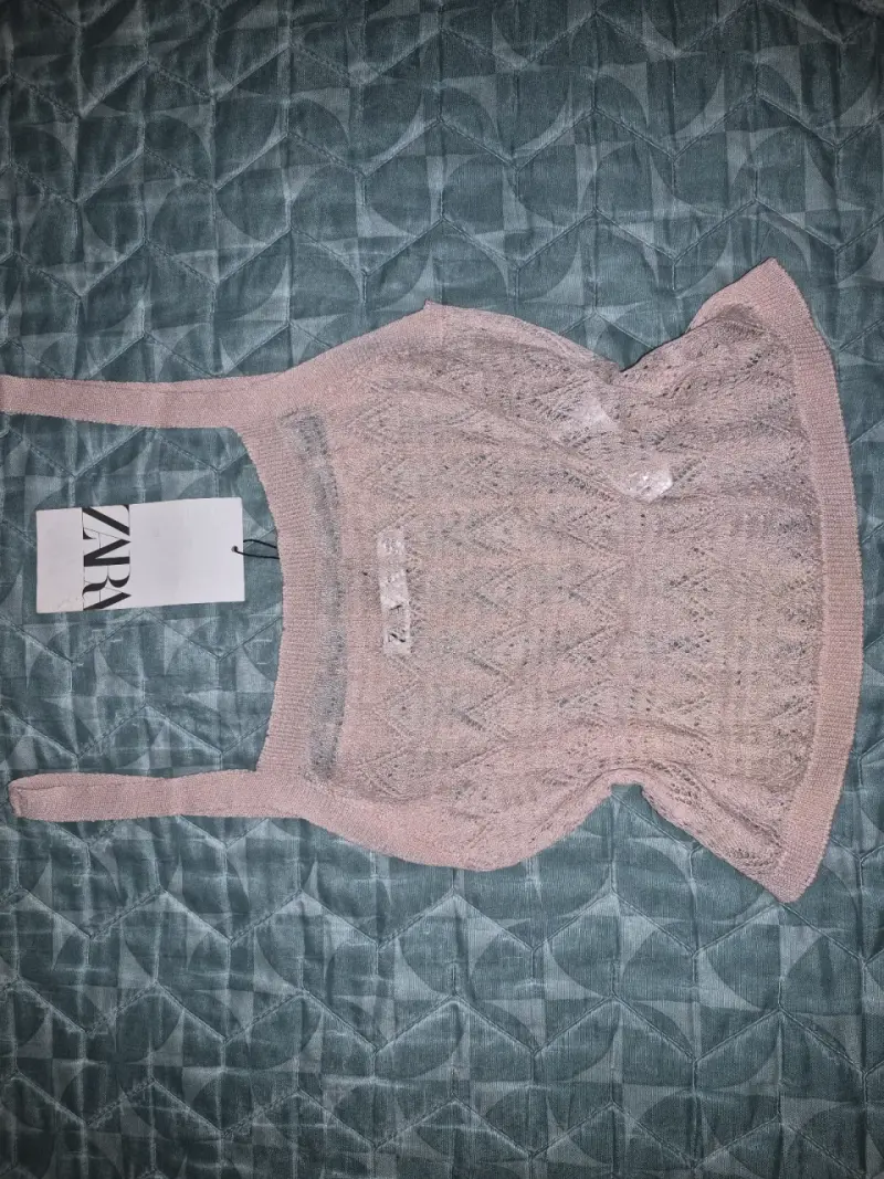 Top tejido rosa Zara sin mangas