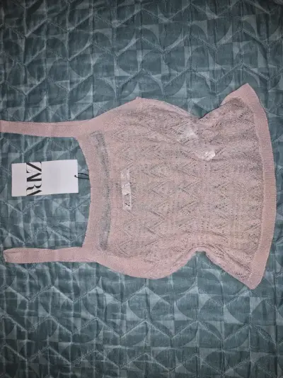 Top tejido rosa Zara sin mangas - miniatura 1