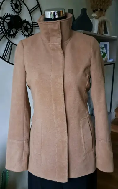 Abrigo camel para mujer - miniatura 1