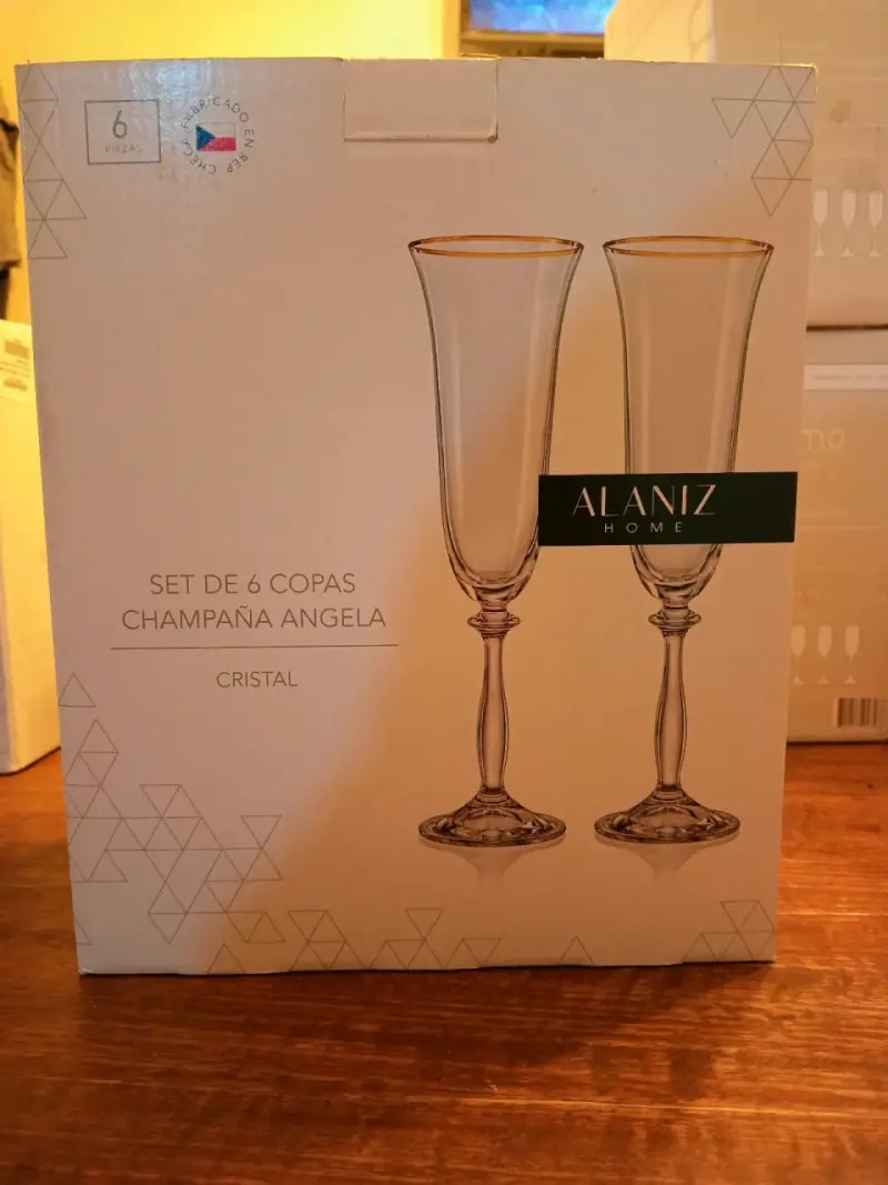 Set de 6 copas Alan Ang blanco y oro - 3