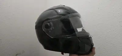 Casco de moto abatible - miniatura 1