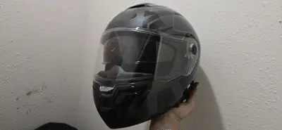 Casco de moto abatible - miniatura 2