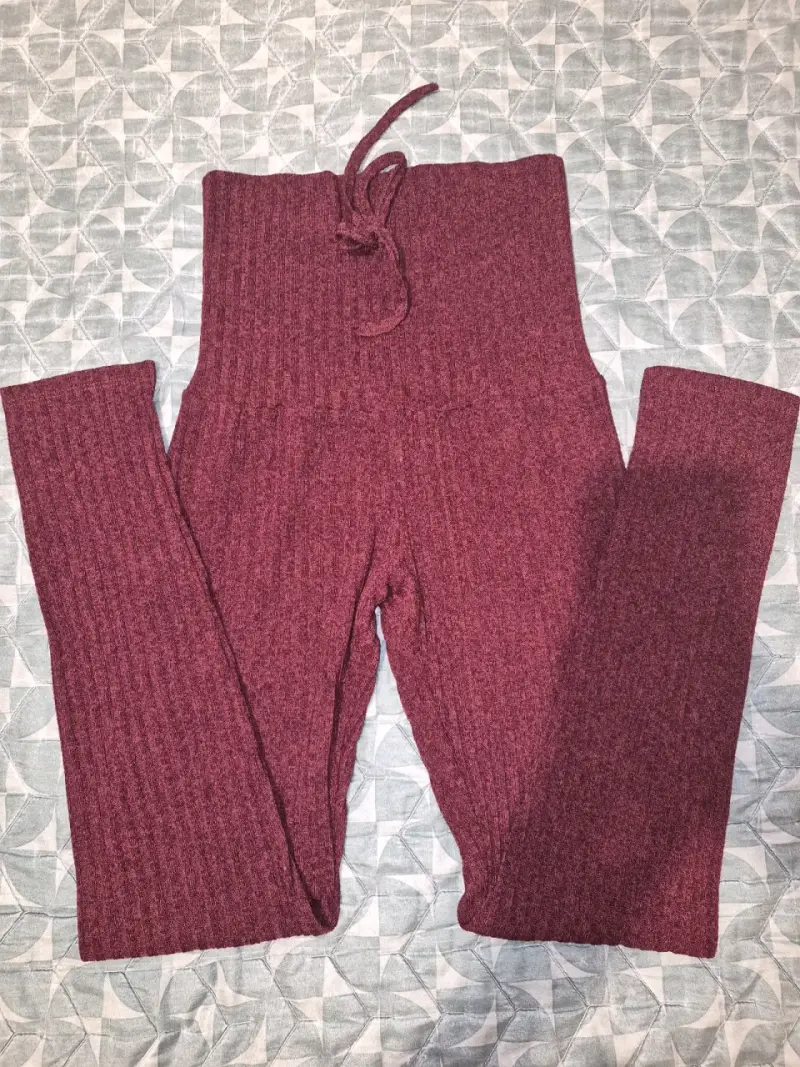 Conjunto burdeo para mujer - 2