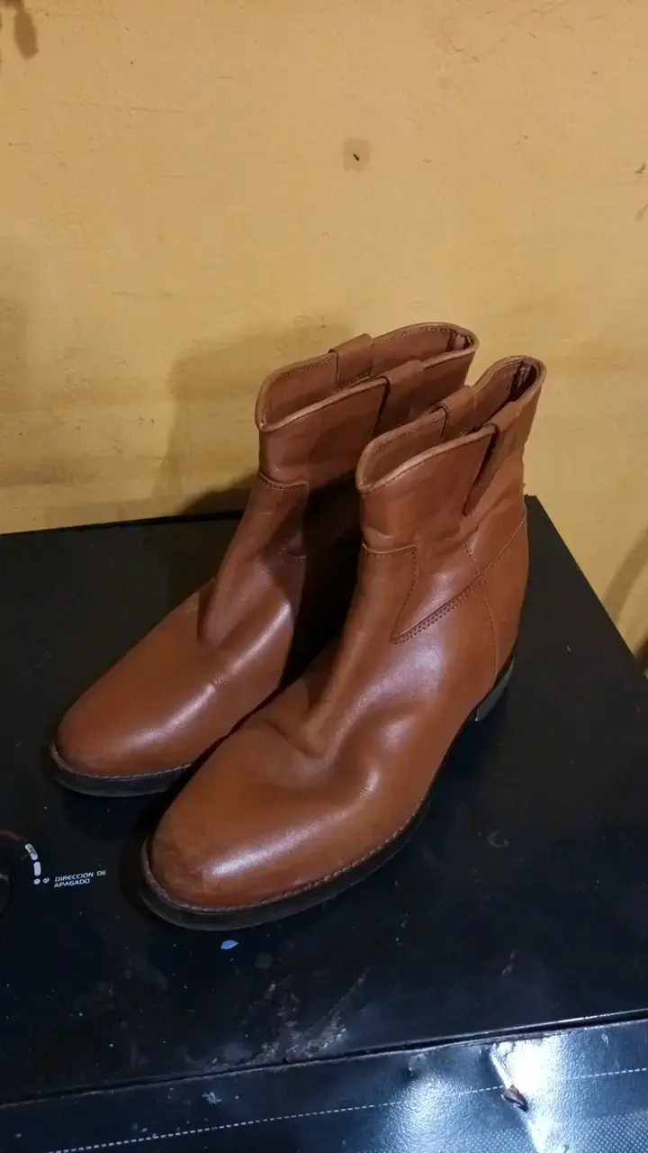 Botines de cuero marrón para hombre