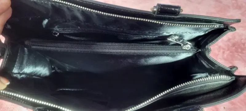 Bolso negro Everlast elegante y resistente - 2