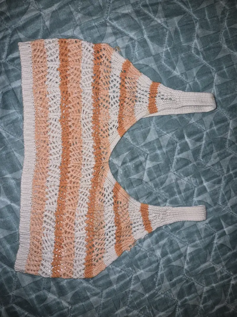 Top tejido a crochet rayado