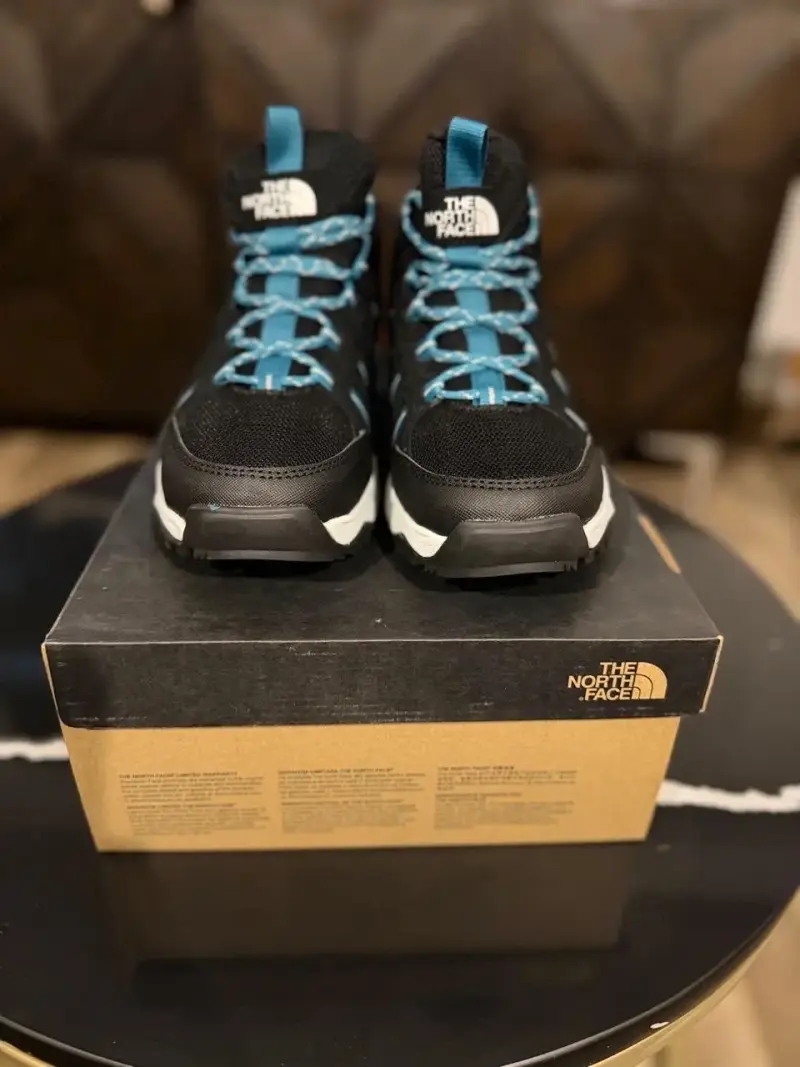 Botas de trekking The North Face negras y azules - 1