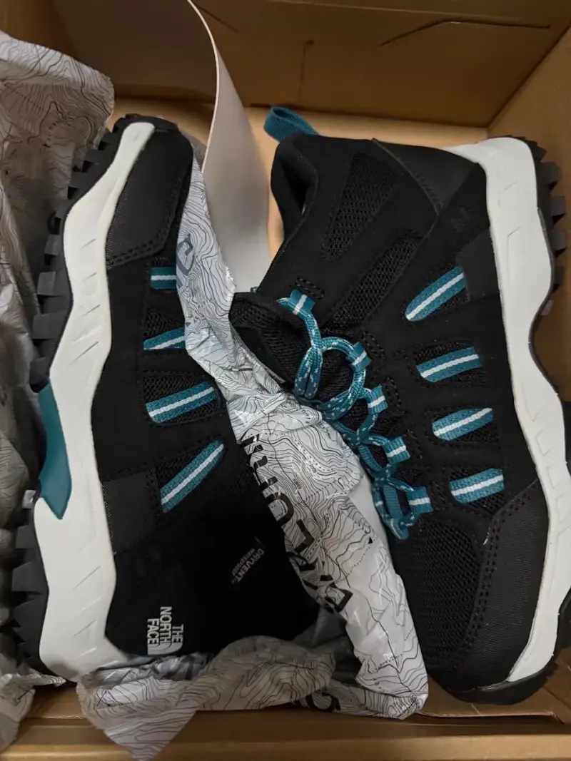 Botas de trekking The North Face negras y azules - 4