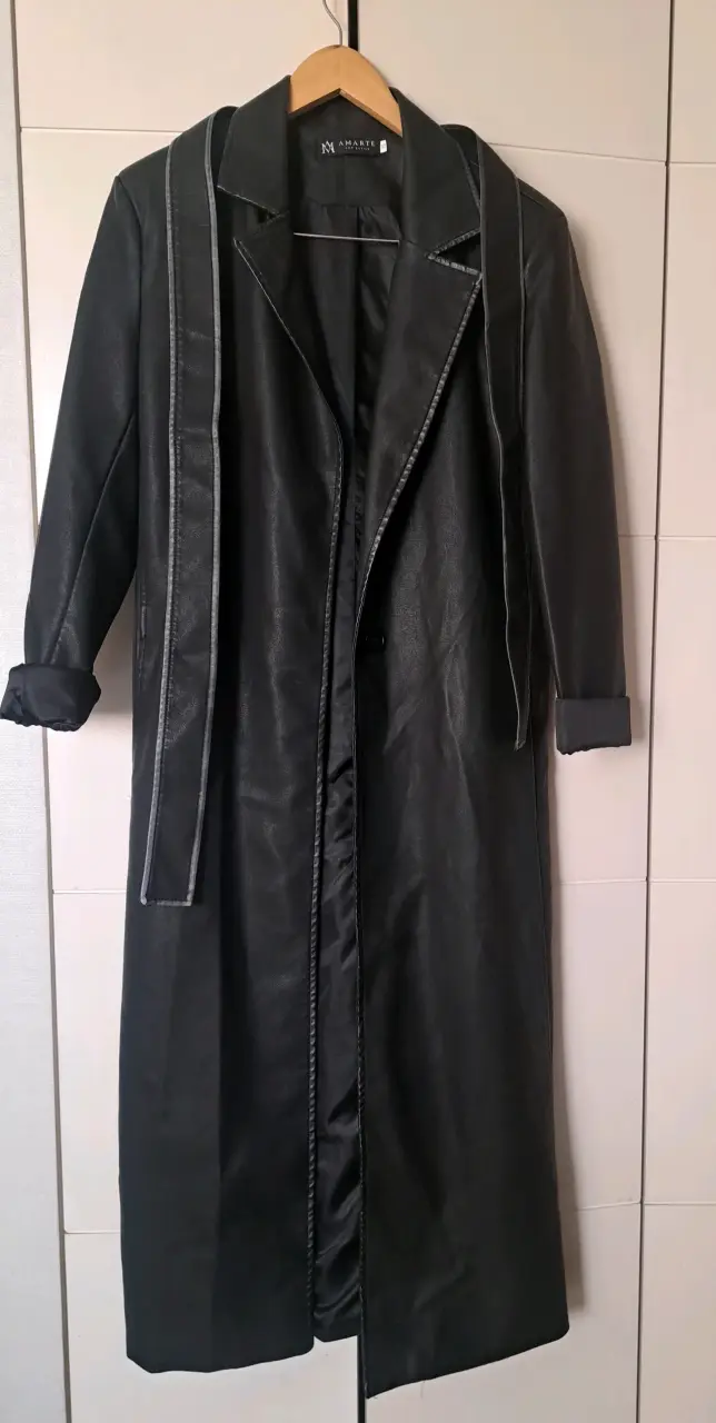 Abrigo largo de cuero sintetico negro para mujer - 2