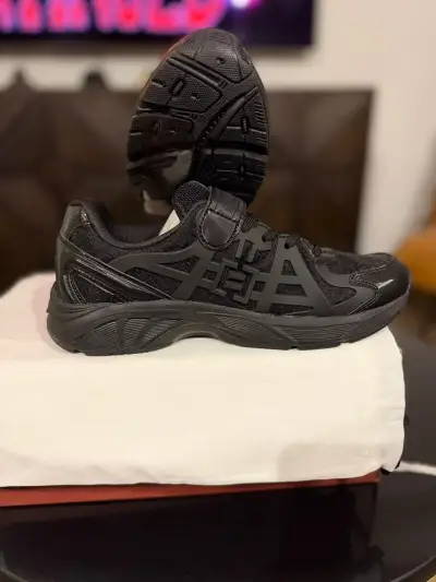 Zapatillas negras Prüne deportivas - miniatura 4