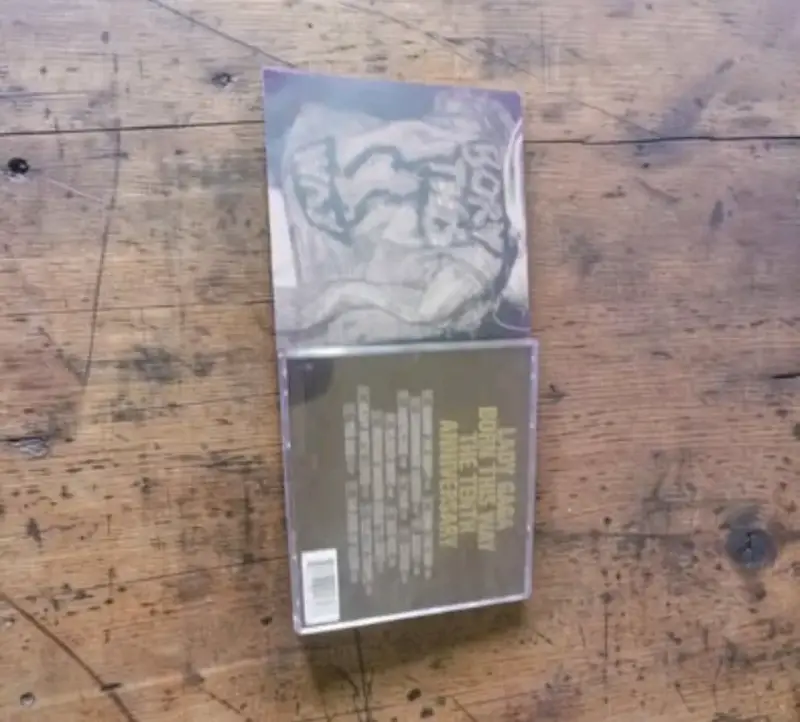 CD Lady Gaga Born This Way -Edición especial - 1