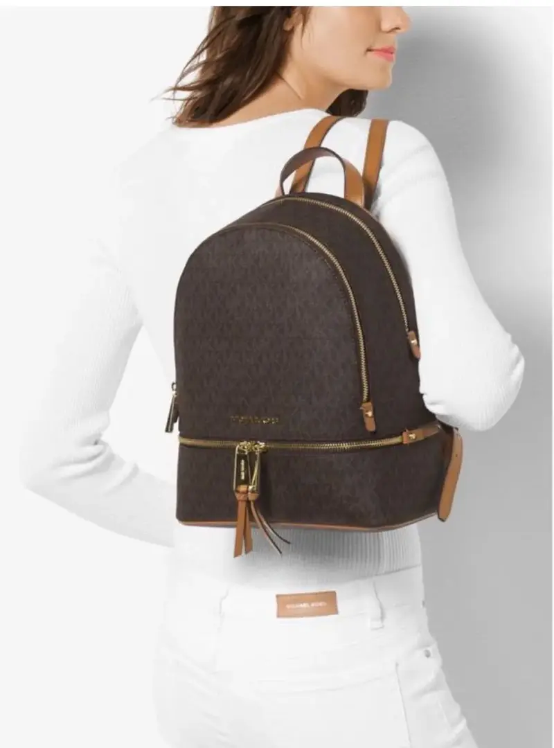 Mochila Michael Kors marrón con logo - 3