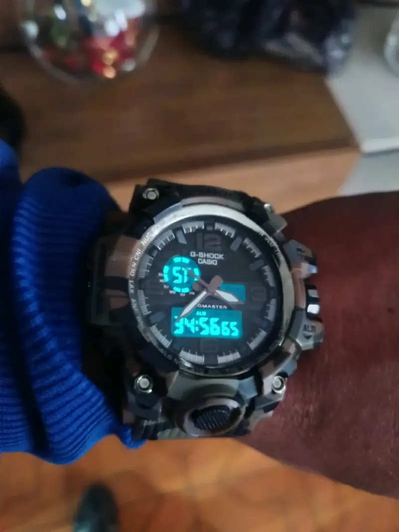 Lote de relojes digitales y análogos - 4