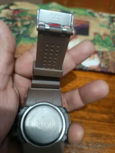 Lote de relojes digitales y análogos - miniatura 5
