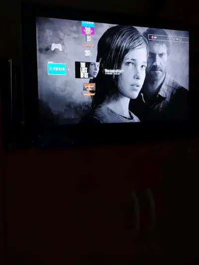Consola PS3 con dos controles inalámbricos - miniatura 5