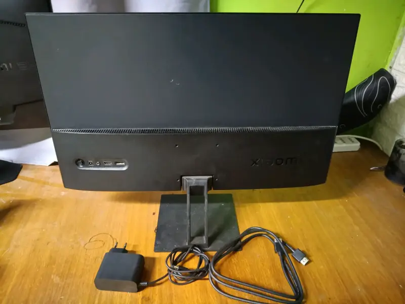 PC de sobre mesa 2 monitores 2 teclados y mouse - 6