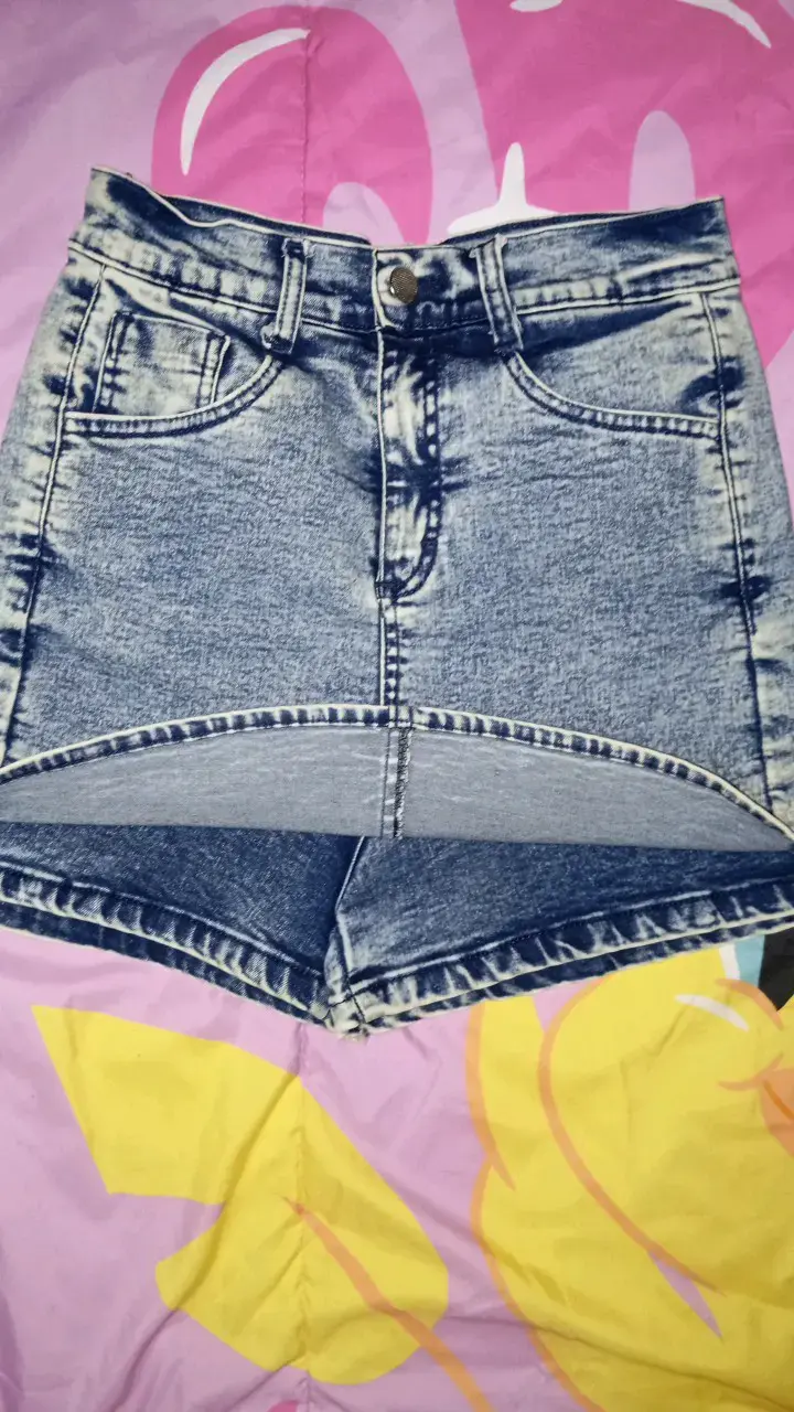Falda shorts de mezclilla azul desgastada - 2
