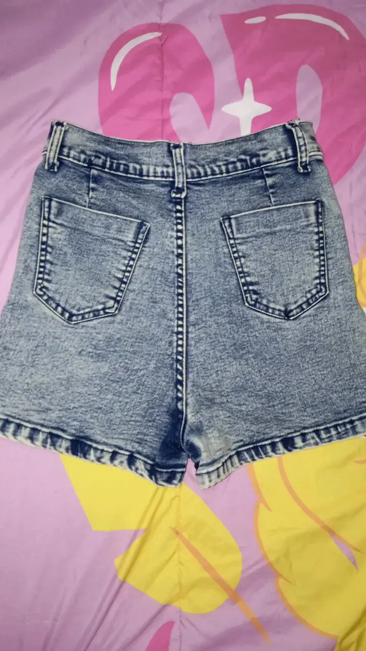 Falda shorts de mezclilla azul desgastada - 3