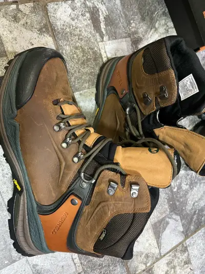 Botas de montaña Merrell marrones impermeables - miniatura 1