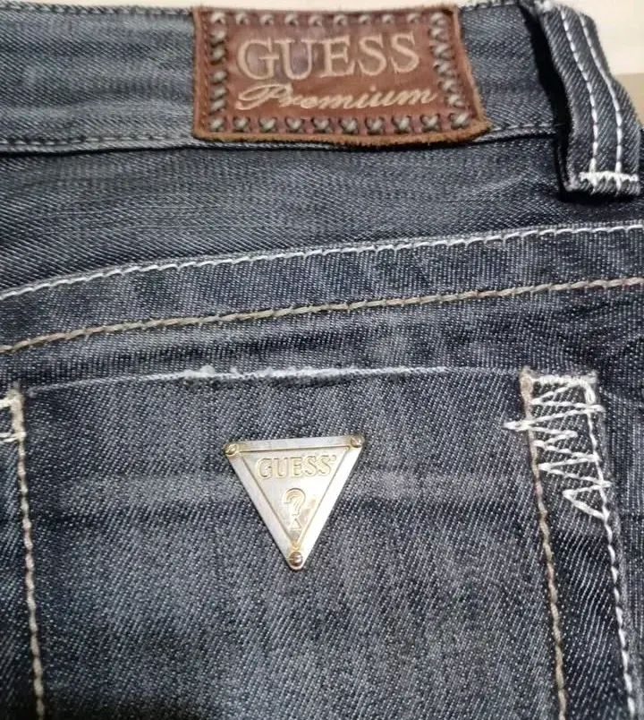 Jeans Guess Premium de dama - 4