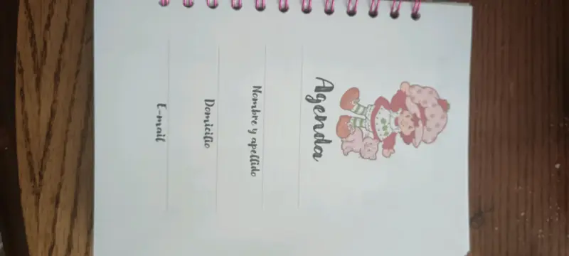 Agenda infantil con diseño de frutillas - 2