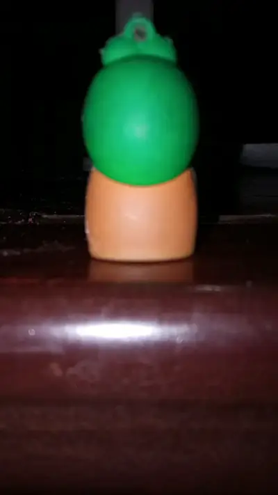 Llavero de goma de capibara - miniatura 3