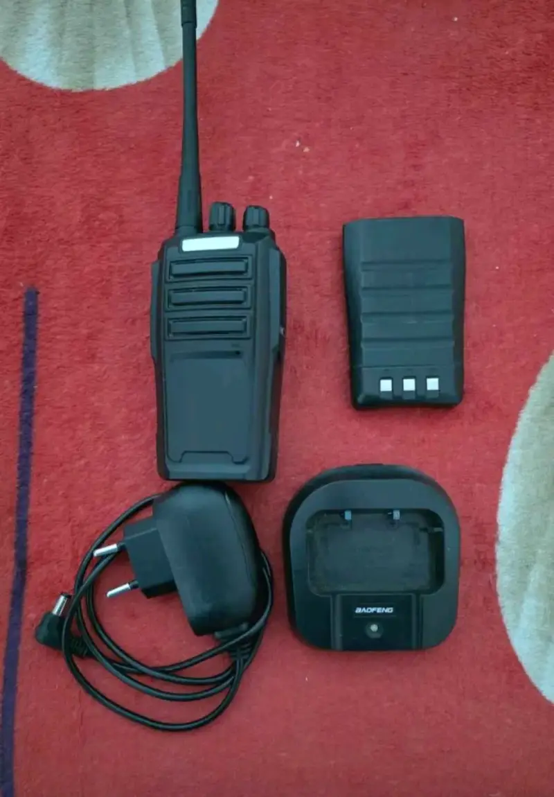 Set de 4 radios Baofeng portátiles - 2