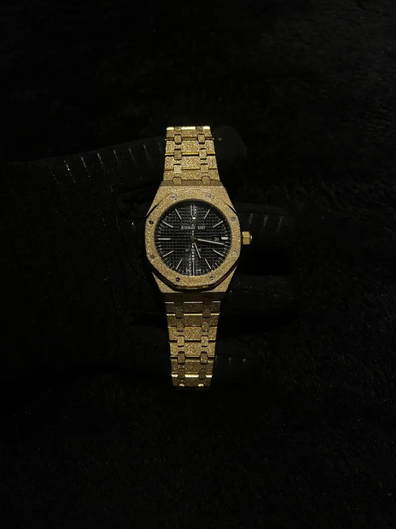Reloj Audemars Piguet dorado de lujo - 3