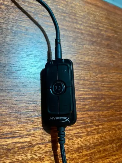Audífonos gamer hyperX cloud revolver 7.1 - miniatura 3