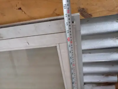 Puerta corredera de vidrio y aluminio - miniatura 3